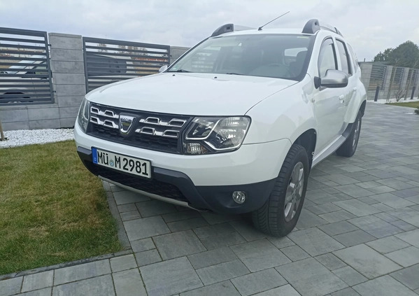Dacia Duster cena 35500 przebieg: 102000, rok produkcji 2016 z Stronie Śląskie małe 154